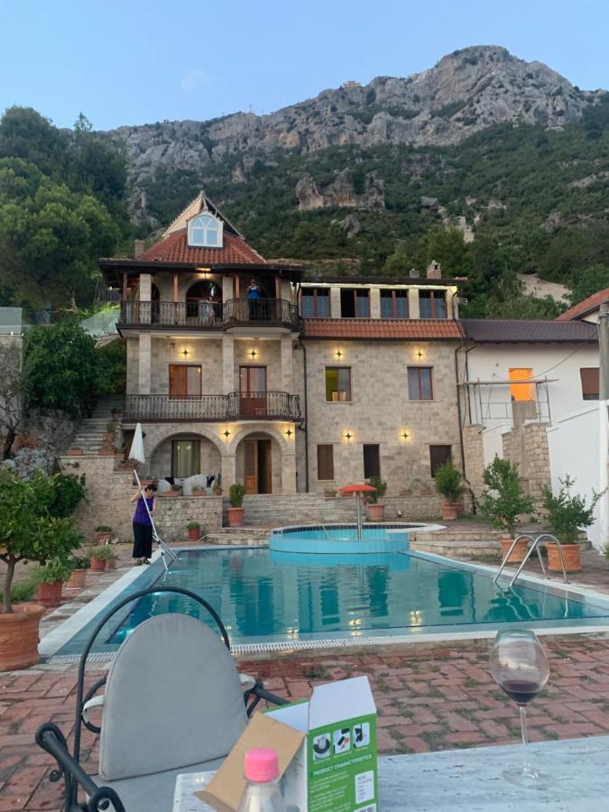 Villa Celaj “The Castle” Krujë المظهر الخارجي الصورة